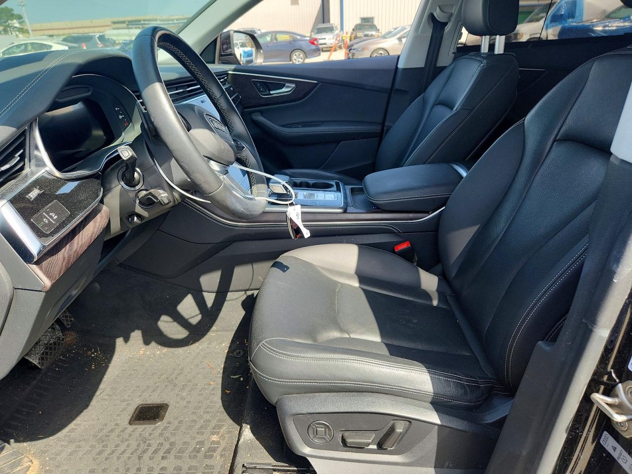 2023 AUDI Q8 quattro Prestige