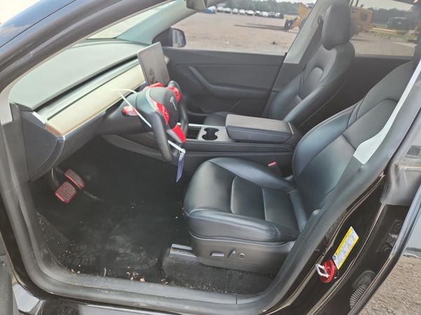 2021 TESLA MODEL Y — DENT