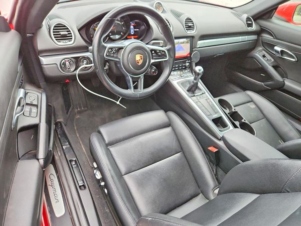 2017 PORSCHE CAYMAN