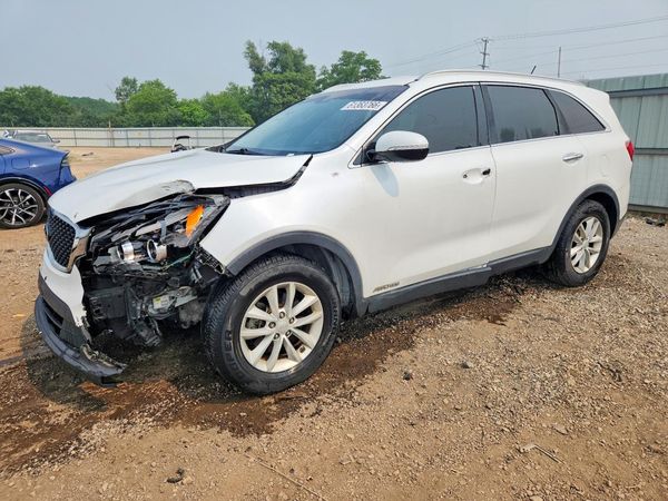 2016 KIA SORENTO L / LX
