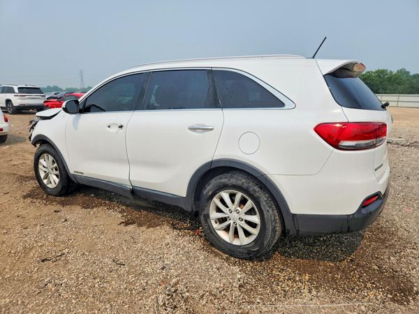 2016 KIA SORENTO L / LX
