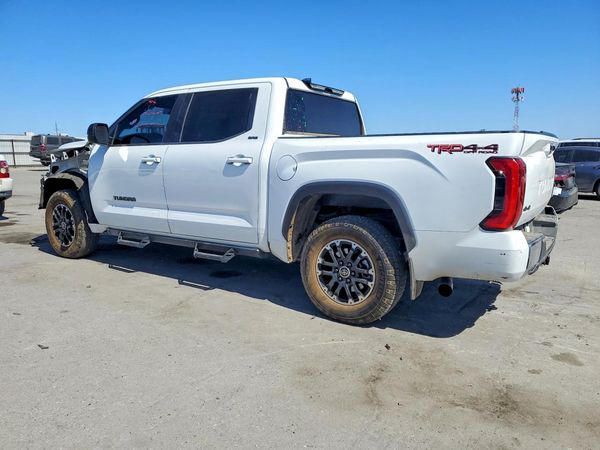 2023 TOYOTA TUNDRA SR5