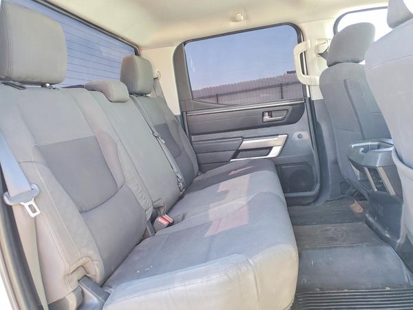 2023 TOYOTA TUNDRA SR5