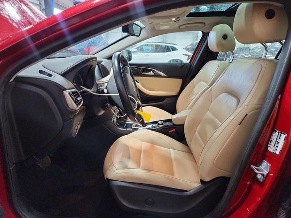 2019 INFINITI QX30