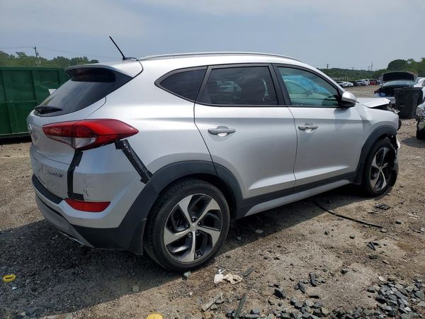 2017 HYUNDAI TUCSON