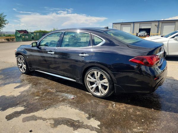 2015 INFINITI Q70L