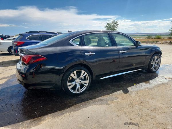 2015 INFINITI Q70L