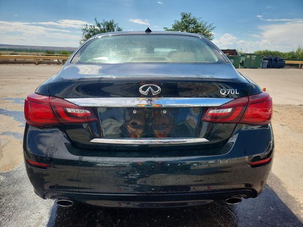 2015 INFINITI Q70L