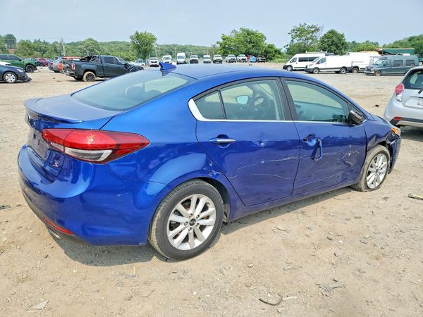 2017 KIA FORTE