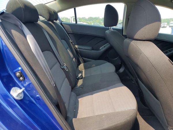 2017 KIA FORTE