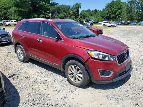 2017 KIA SORENTO L, LX — Passenger 3/4