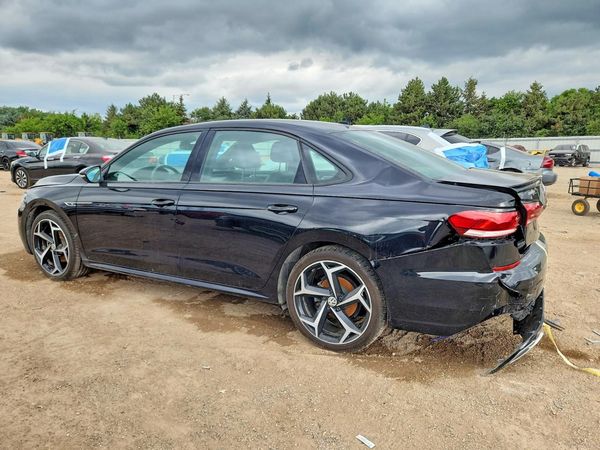 2021 VOLKSWAGEN PASSAT R-Line