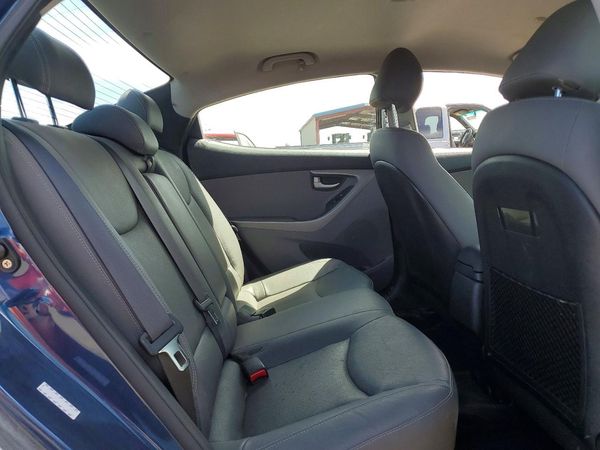 2016 HYUNDAI ELANTRA