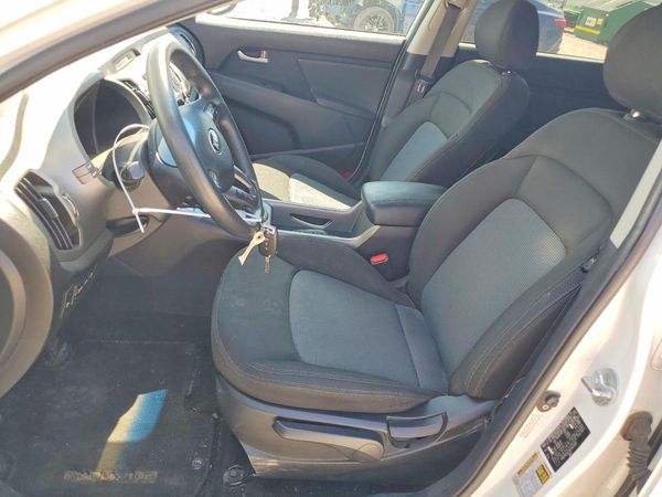 2014 KIA SPORTAGE LX