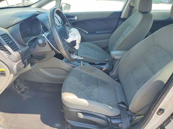 2015 KIA FORTE GL(Middle-low grade)