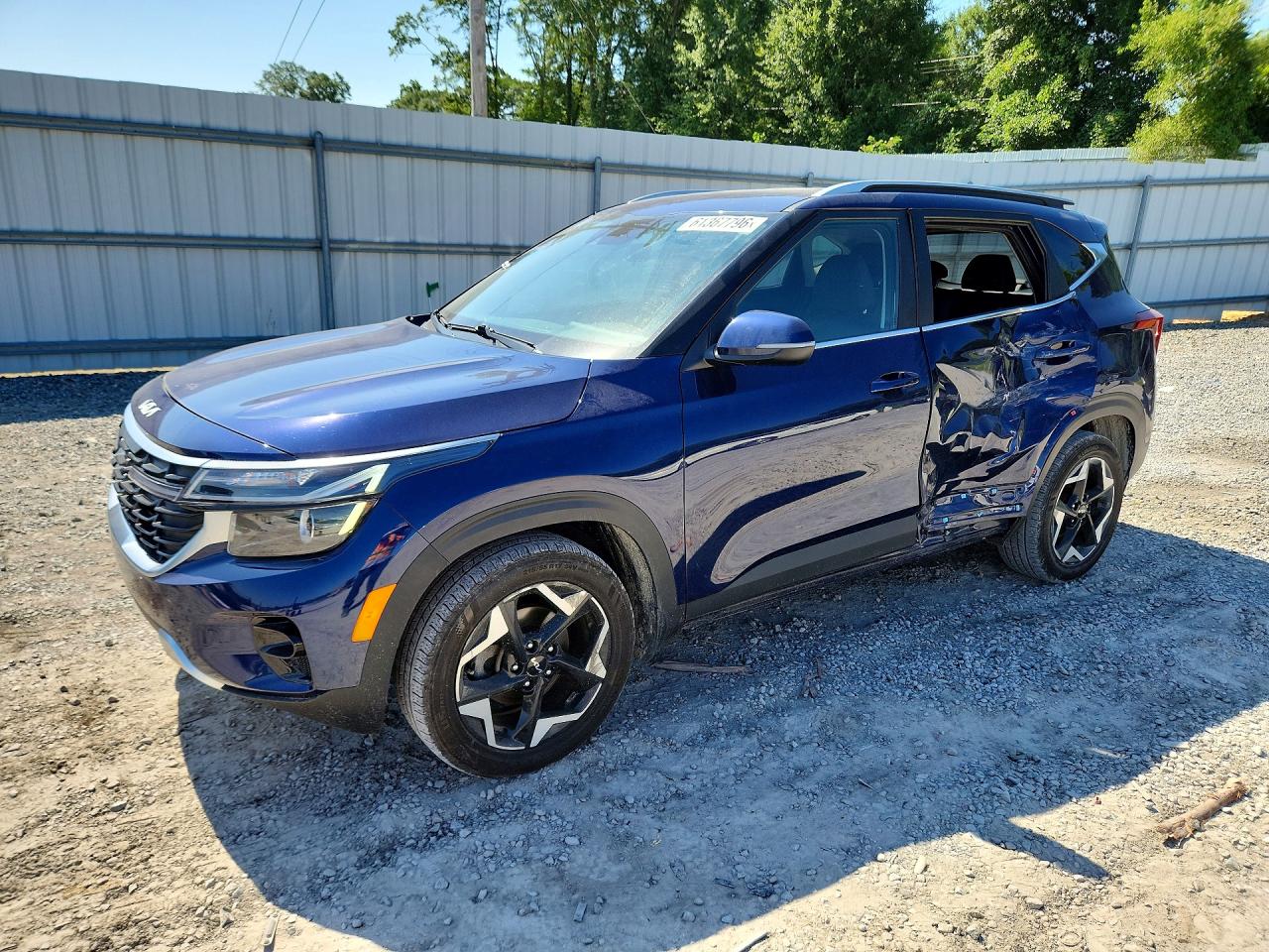 2024 KIA SELTOS EX