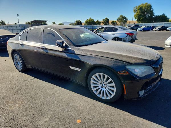 2012 BMW 750 750i/Alpina B7
