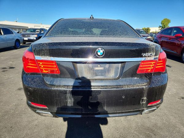 2012 BMW 750 750i/Alpina B7