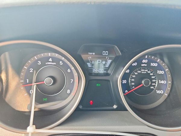 2016 HYUNDAI ELANTRA