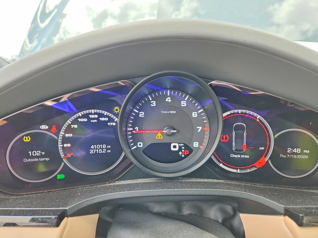 2019 PORSCHE CAYENNE