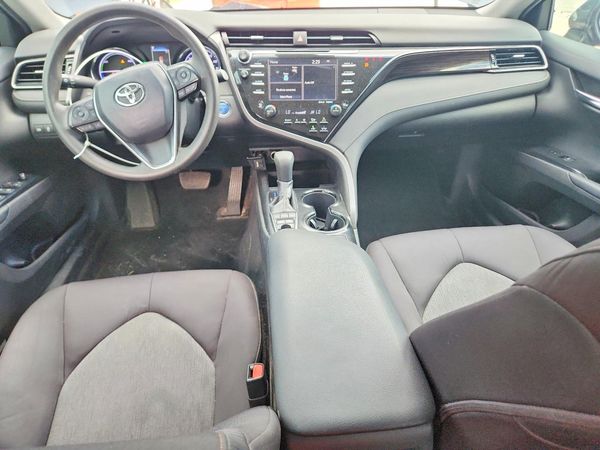2019 TOYOTA CAMRY