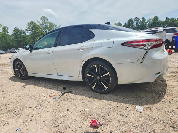 2019 TOYOTA CAMRY XSE