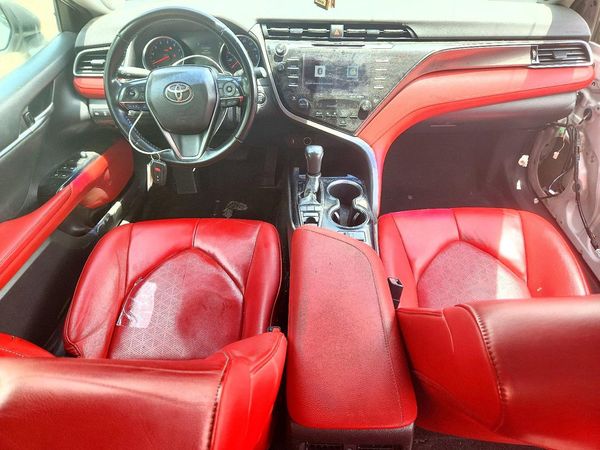 2019 TOYOTA CAMRY XSE