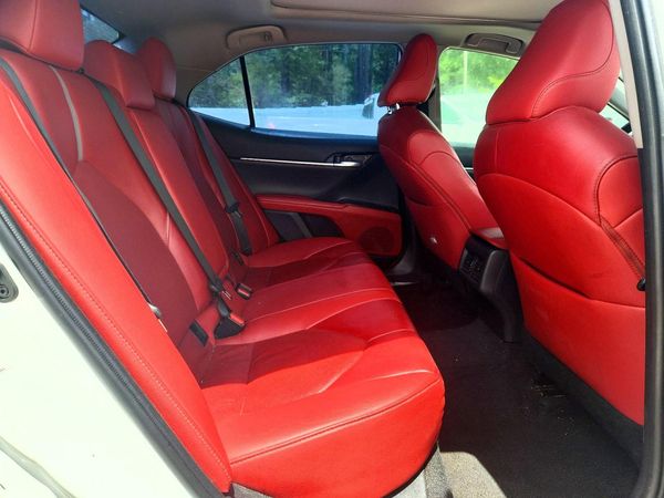 2019 TOYOTA CAMRY XSE