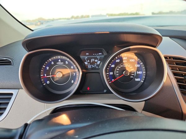 2014 HYUNDAI ELANTRA GLS(Middle)