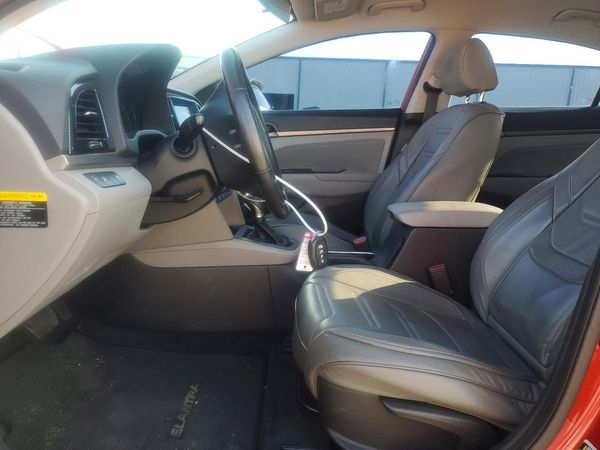 2017 HYUNDAI ELANTRA