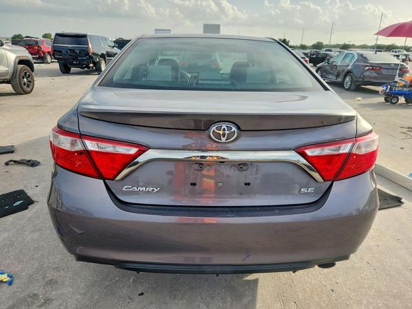 2016 TOYOTA CAMRY