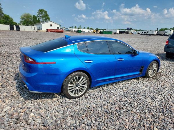 2018 KIA STINGER
