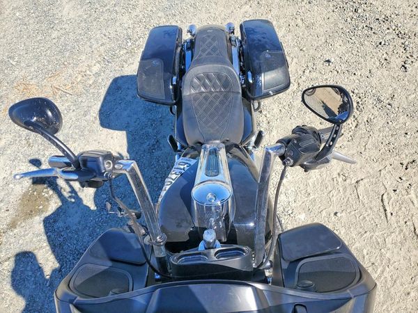 2016 HARLEY-DAVIDSON FLTRX