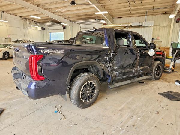 2025 TOYOTA TUNDRA