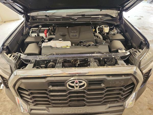 2025 TOYOTA TUNDRA