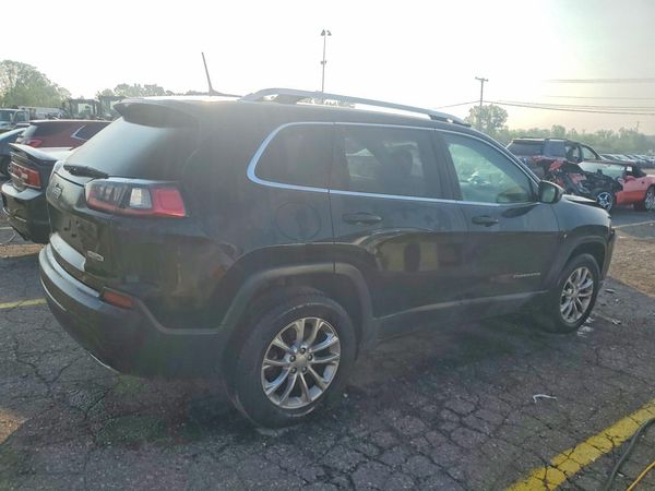 2019 JEEP CHEROKEE LATITUDE 4X4