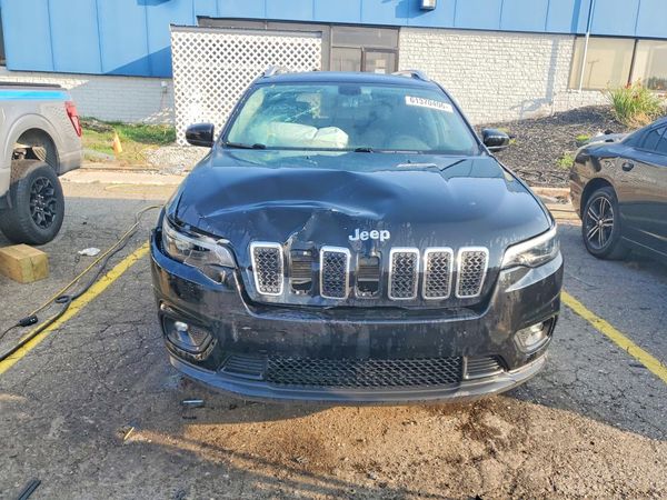 2019 JEEP CHEROKEE LATITUDE 4X4