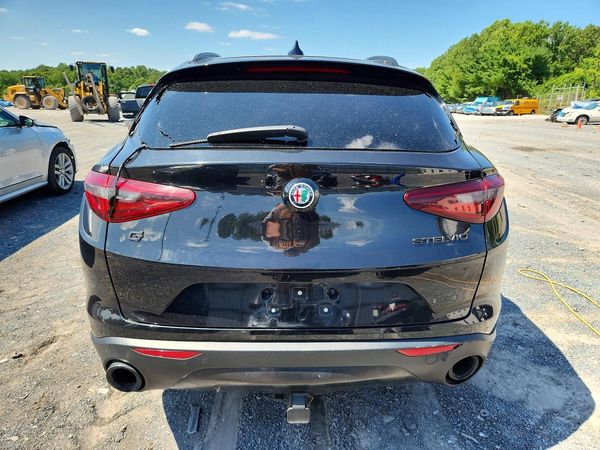 2018 ALFA ROMEO STELVIO TI AWD