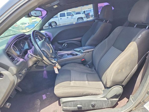 2017 DODGE CHALLENGER SXT