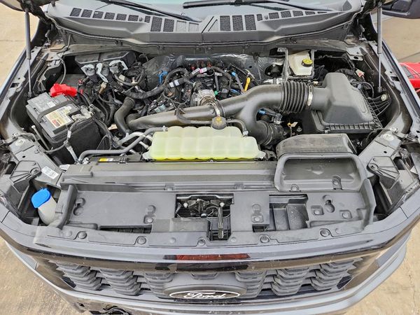 2025 FORD F150