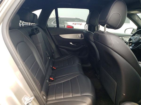 2019 MERCEDES-BENZ GLC GLC 300-4M