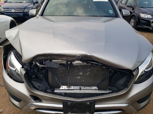 2019 MERCEDES-BENZ GLC GLC 300-4M