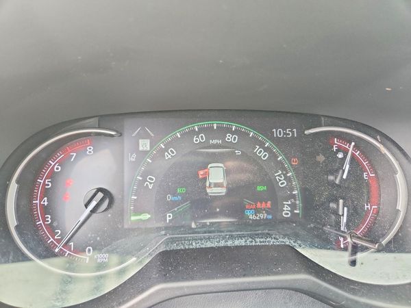 2023 TOYOTA RAV4 XLE