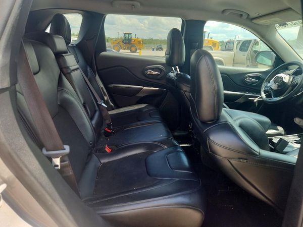 2019 JEEP CHEROKEE LATITUDE PLUS FWD
