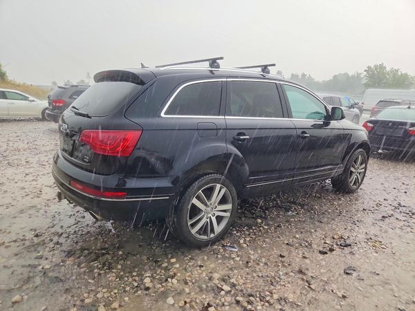 2012 AUDI Q7