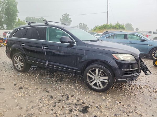2012 AUDI Q7