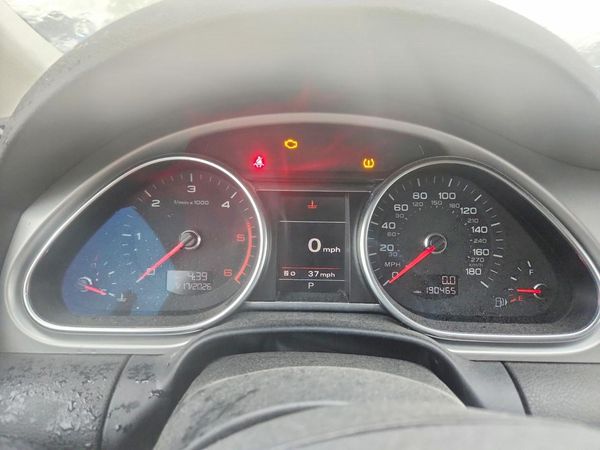 2012 AUDI Q7