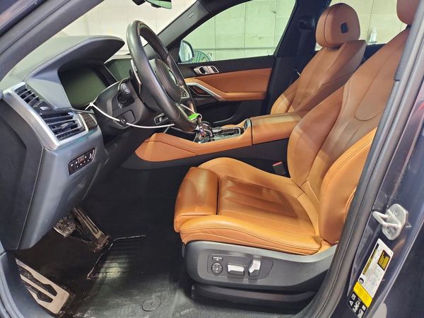 2021 BMW X6 xDrive40i
