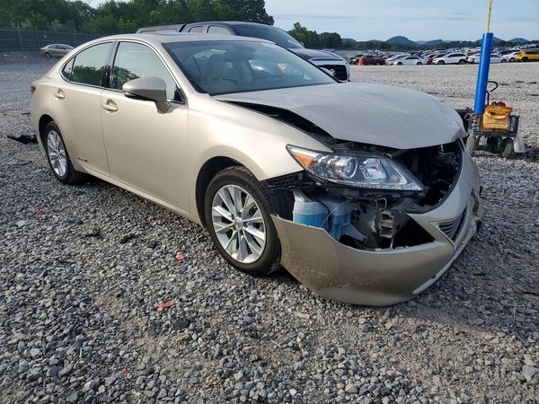 2014 LEXUS ES 300h
