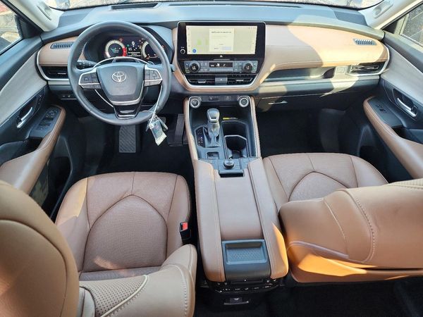 2026 TOYOTA GRAND HIGHLANDER